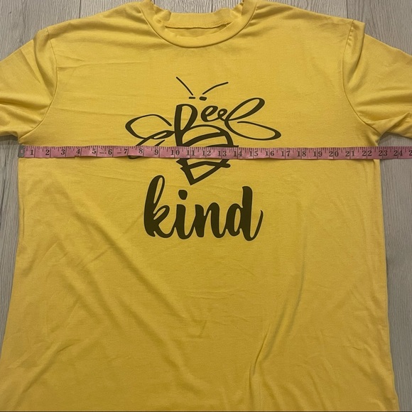 Women’s Yellow Bee Kind T-Shirt Plus Size XXL - Picture 5 of 7